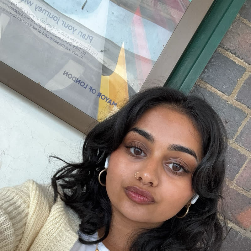 Khushi, Maths and Economics Tutor at SmartX Tutoring